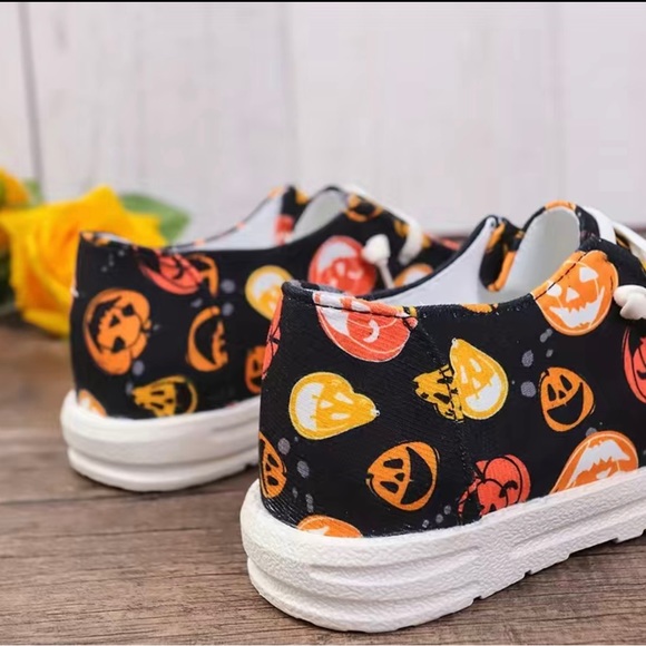 NIP Halloween shoes Pumpkins  size 10.5 comfortable perfect - trick or treating - Picture 13 of 15